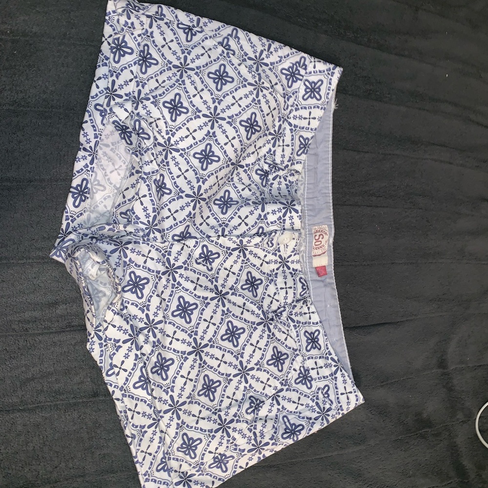 Black &white cute shorts and blue& white shorts! - Picture 4 of 5